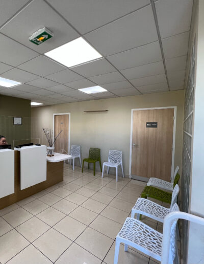 salle dattente cabinet medical saint gilles les bains 97434